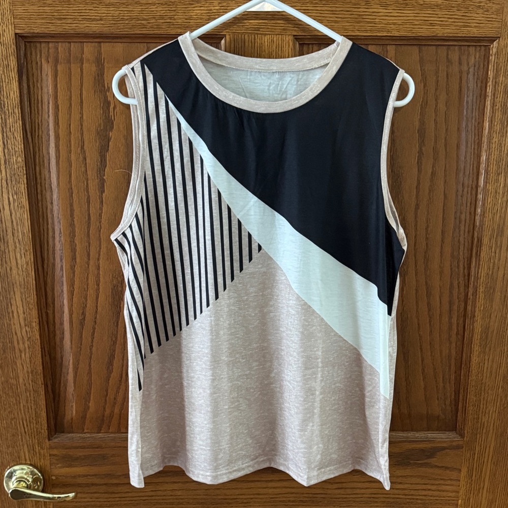 SHEIN Black, Tan, & Cream
Colorblock Geometric Tank Top